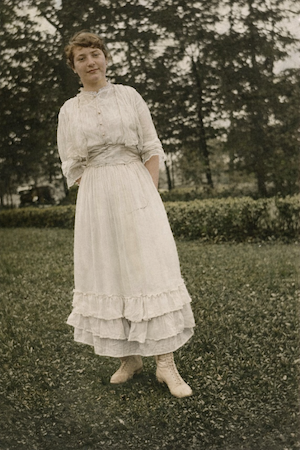 Anna Dumes Schultz<br>